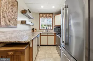 509 W Walnut St, Perkasie, PA 18944 - Photo 9