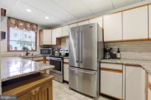 509 W Walnut St, Perkasie, PA 18944 - Photo 11