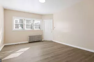 357 Washington St, Bristol, PA 19007 - Photo 9