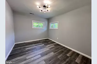 208 Thornridge Drive, Levittown, PA 19054 - Photo 13