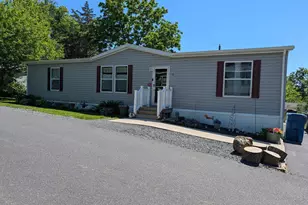 18 Woodedge Dr, Quakertown, PA 18951 - Photo 1