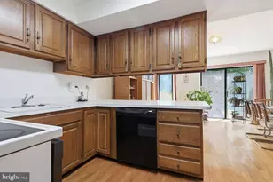 121 Windham Ct, Newtown, PA 18940 - Photo 15