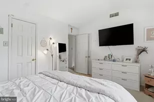 2028 Chatham Dr, Bensalem, PA 19020 - Photo 23
