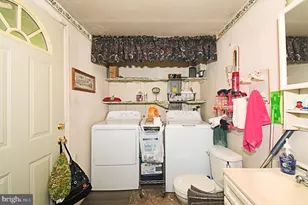 70 Tall Pine Ln, Levittown, PA 19054 - Photo 25