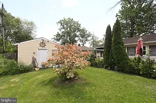 70 Tall Pine Ln, Levittown, PA 19054 - Photo 33