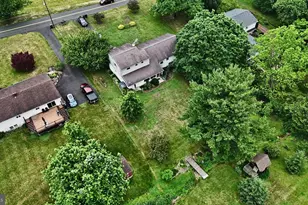 238 W Schwenkmill Rd, Perkasie, PA 18944 - Photo 33