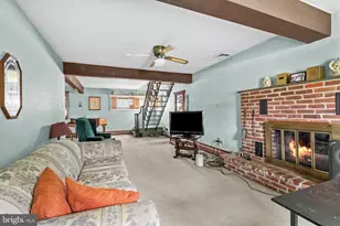 51 Nickelhill Ln, Levittown, PA 19054 - Photo 15