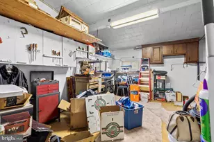 51 Nickelhill Ln, Levittown, PA 19054 - Photo 25