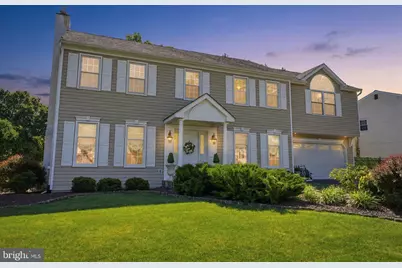 207 Forrest Drive, Holland, PA 18966 - Photo 3