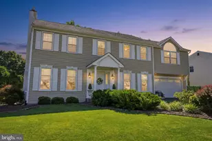 207 Forrest Dr, Holland, PA 18966 - Photo 3