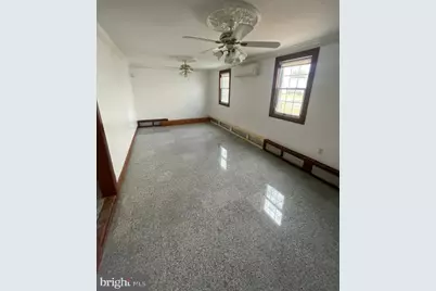 10 Middle Road, Levittown, PA 19056 - Photo 19