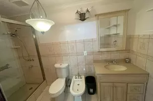10 Middle Rd, Levittown, PA 19056 - Photo 25