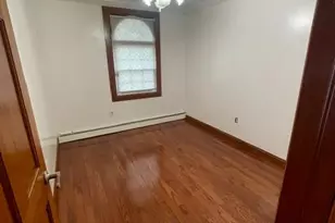 10 Middle Rd, Levittown, PA 19056 - Photo 9