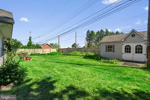21 Red Rose Dr, Levittown, PA 19056 - Photo 55