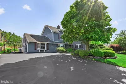 21 Red Rose Drive, Levittown, PA 19056 - Photo 5