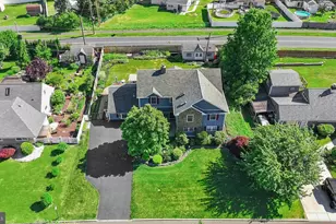 21 Red Rose Dr, Levittown, PA 19056 - Photo 57