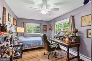21 Red Rose Dr, Levittown, PA 19056 - Photo 23