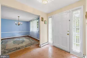 340 Hampton Dr, Feasterville-Trevose, PA 19053 - Photo 3