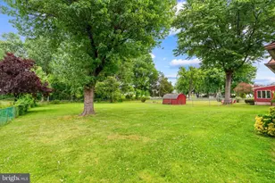 340 Hampton Dr, Feasterville-Trevose, PA 19053 - Photo 25