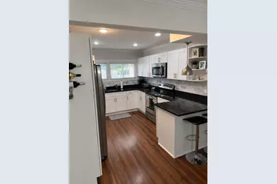 30 Hollow Road, Levittown, PA 19056 - Photo 5