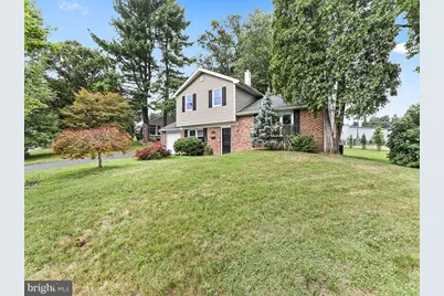 821 Sweetbriar Drive, Warminster, PA 18974 - Photo 3