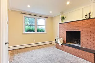 821 Sweetbriar Dr, Warminster, PA 18974 - Photo 7