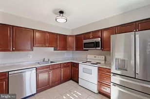 175 Monroe Ct, Holland, PA 18966 - Photo 5