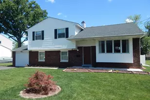 1443 Hampton Ln, Warminster, PA 18974 - Photo 1
