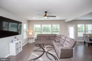 1006 Marquis Ln, Jamison, PA 18929 - Photo 9