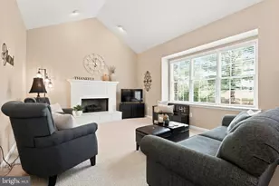 2598 Candytuft Dr, Jamison, PA 18929 - Photo 15