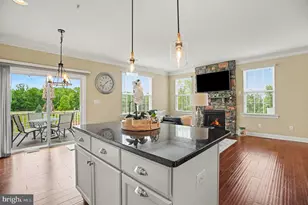 327 W Boulder Dr, Chalfont, PA 18914 - Photo 7