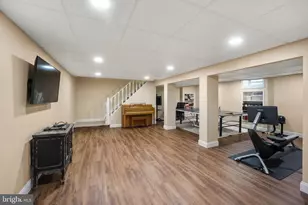 487 Cambridge Ln, Newtown, PA 18940 - Photo 37