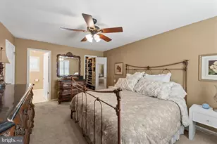 487 Cambridge Ln, Newtown, PA 18940 - Photo 29