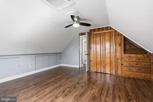 31 Vermillion Ln, Levittown, PA 19054 - Photo 21