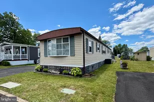 5510 Golden Dr, Morrisville, PA 19067 - Photo 1
