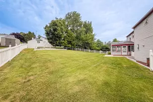 735 Ross Dr, Feasterville-Trevose, PA 19053 - Photo 81