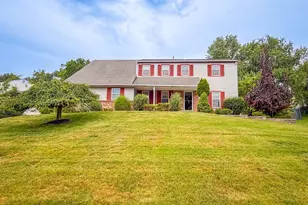 735 Ross Dr, Feasterville-Trevose, PA 19053 - Photo 1
