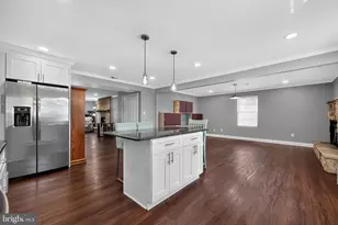 60 Pine Needle Rd, Levittown, PA 19056 - Photo 9