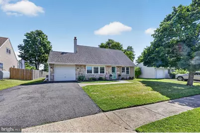 60 Pine Needle Road, Levittown, PA 19056 - Photo 3
