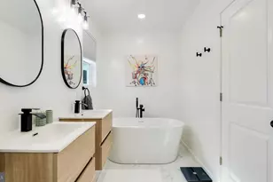 27 Bittersweet Rd, Levittown, PA 19057 - Photo 3