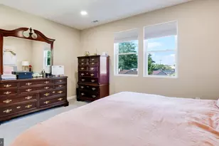 27 Bittersweet Rd, Levittown, PA 19057 - Photo 21
