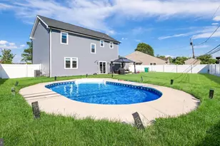27 Bittersweet Rd, Levittown, PA 19057 - Photo 29