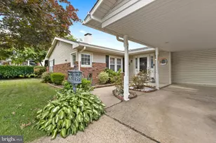 8 Marigold Cir, Levittown, PA 19054 - Photo 1