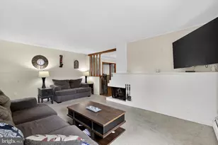 8 Marigold Cir, Levittown, PA 19054 - Photo 21