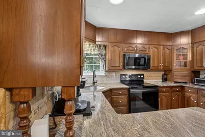 8 Marigold Circle, Levittown, PA 19054 - Photo 13