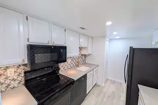 34 Hermitage Dr, New Hope, PA 18938 - Photo 11