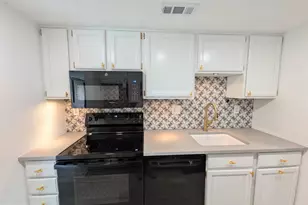 34 Hermitage Dr, New Hope, PA 18938 - Photo 13