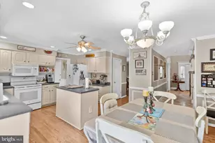 733 Birch Ave, Penndel, PA 19047 - Photo 9