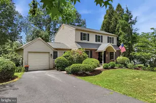 9 Ruhl Dr, Perkasie, PA 18944 - Photo 1
