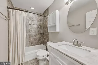 69 New School Lane, Levittown, PA 19054 - Photo 13